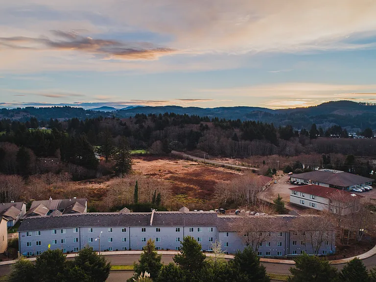 Windward Place Apartments — Photo 23