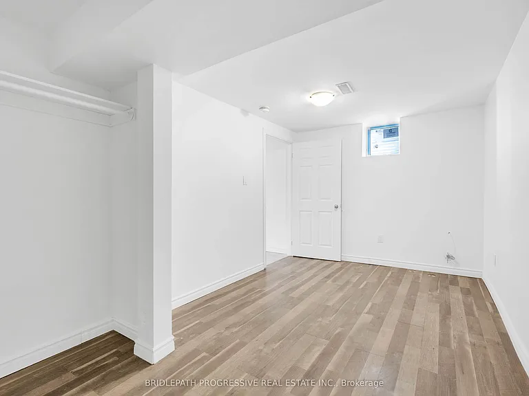 110 Marcella St — Photo 16