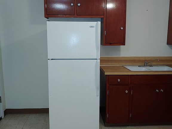 5th image of 1610 Oakmont St NW APT 1
