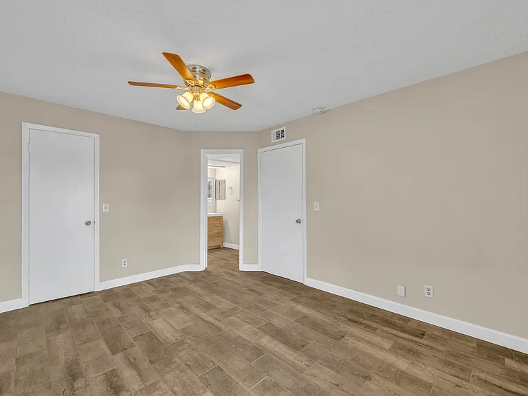364 Northpointe Ct #206 — Photo 12