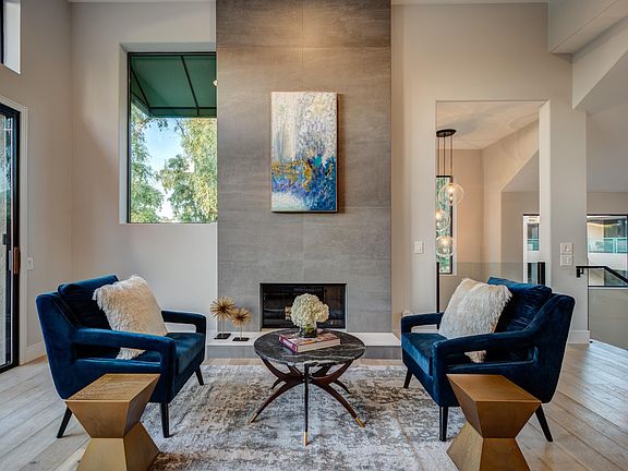 4th image of 8989 N GAINEY CENTER Drive #209