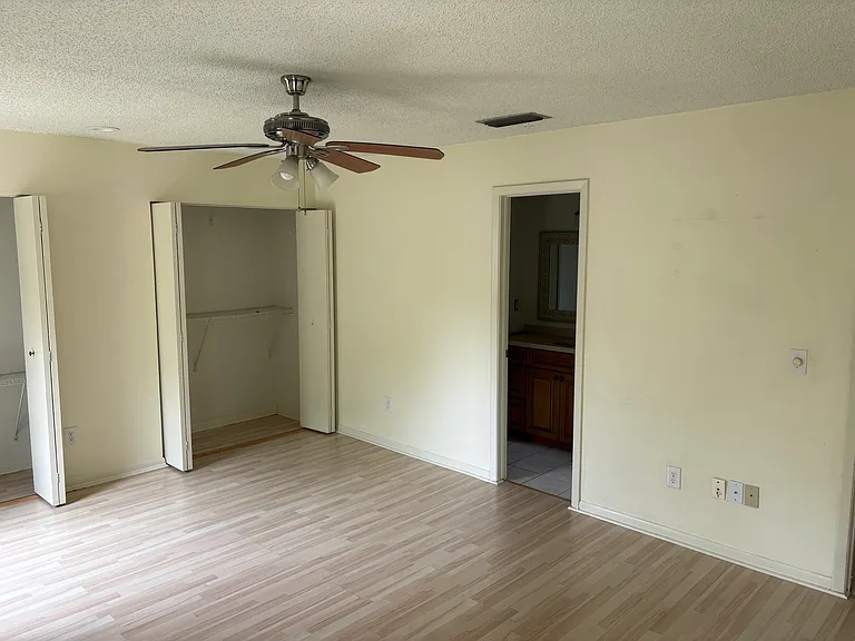 4714 Fox Hunt Dr — Photo 6