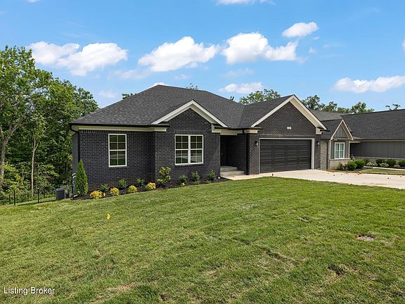 4th image of 388 Bluffs Edge Dr
