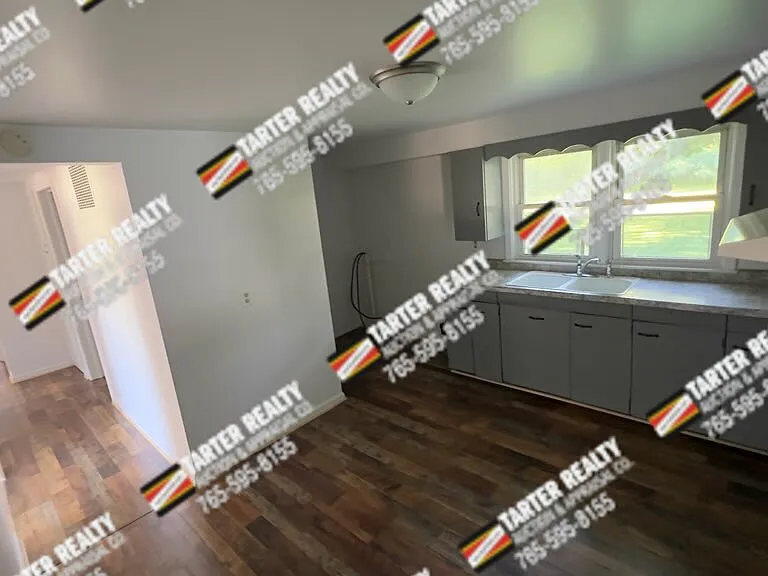 306 E Williams St — Photo 2