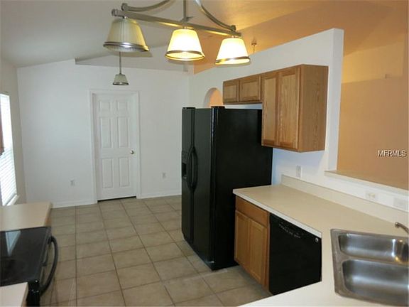 5th image of 16482 Corner Lake Dr