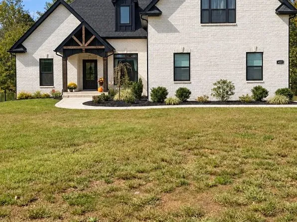 422 Young Ln, Pleasant View, TN 37146