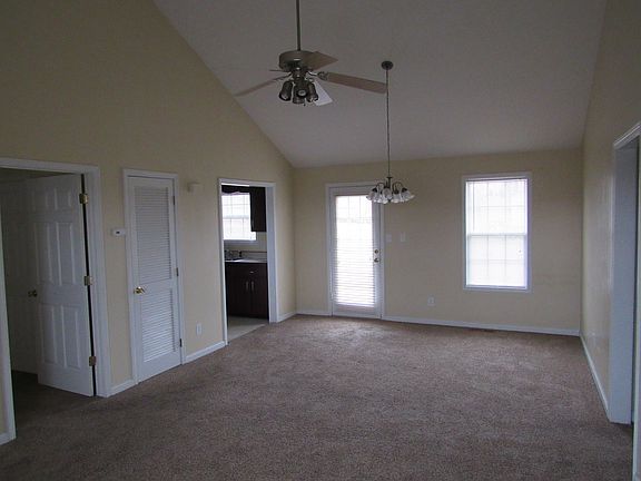 5th image of 1016 Monica Dr