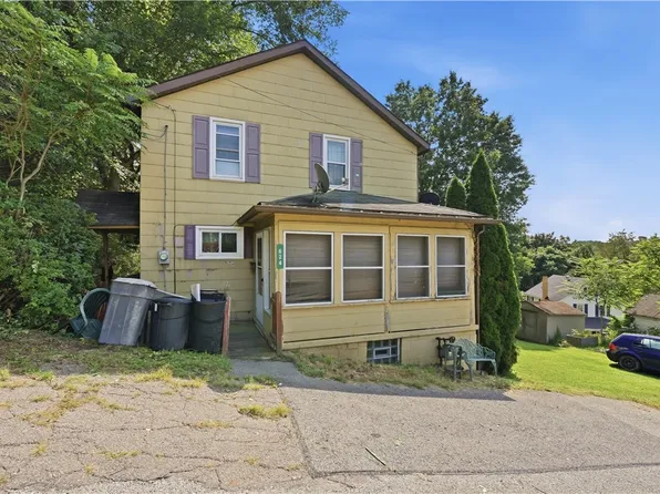 624 Spang Ave, Leechburg, PA 15656