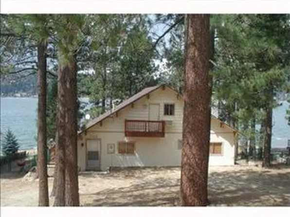 136 Round Rd, Big Bear Lake, CA 92315
