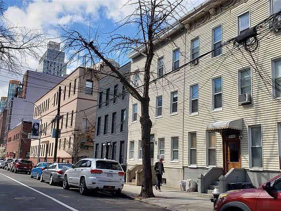 3rd image of 5-17 51st Ave