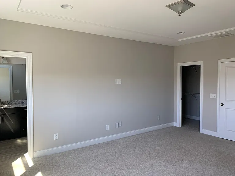 2631 Statesville Ave — Photo 13