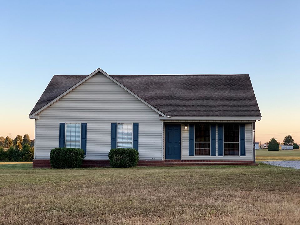Quiet Country Living!!!