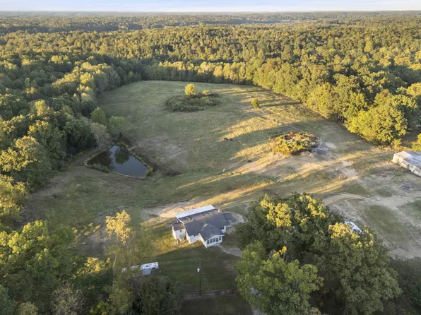 6288 Us Highway 70 E, Mc Ewen, TN 37101