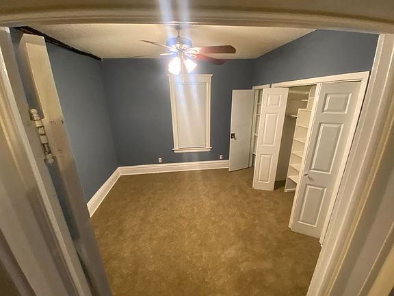 5th image of 2337 James Ave N #2