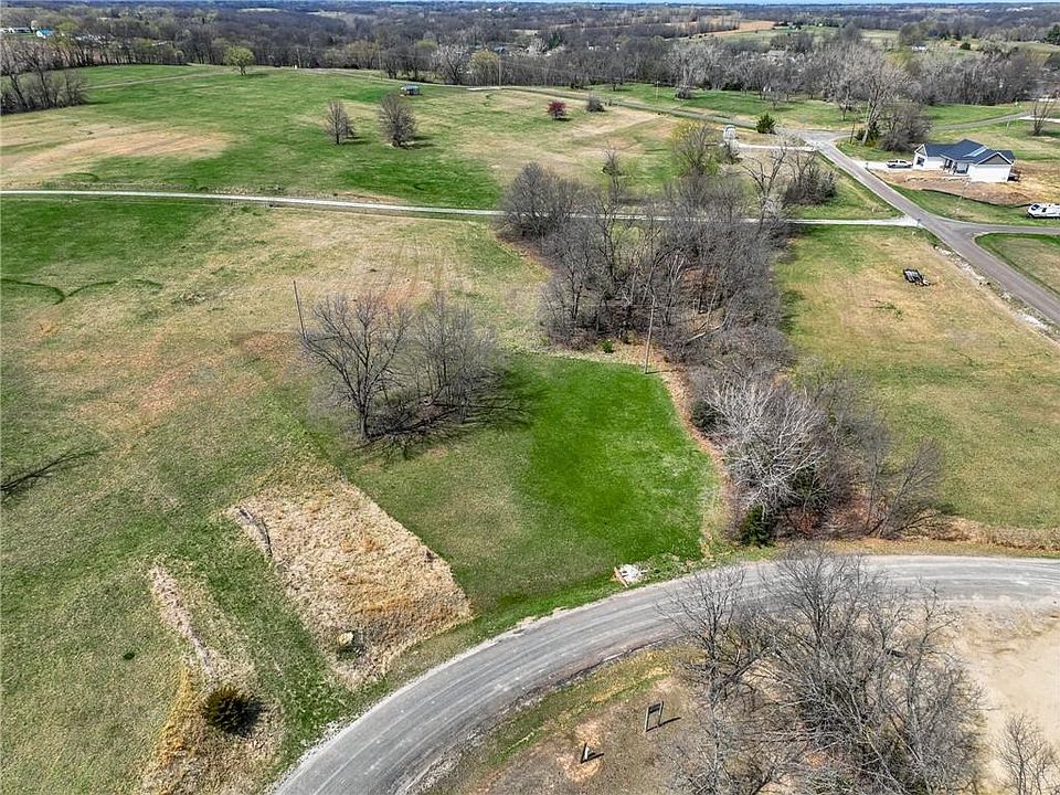 2nd image of LOT 1569 Lake Viking Ter