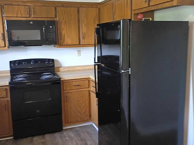 823 Englewood Rd #10 — Photo 3