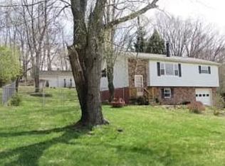 10256 Hazel Dell Rd, Newark, OH 43055