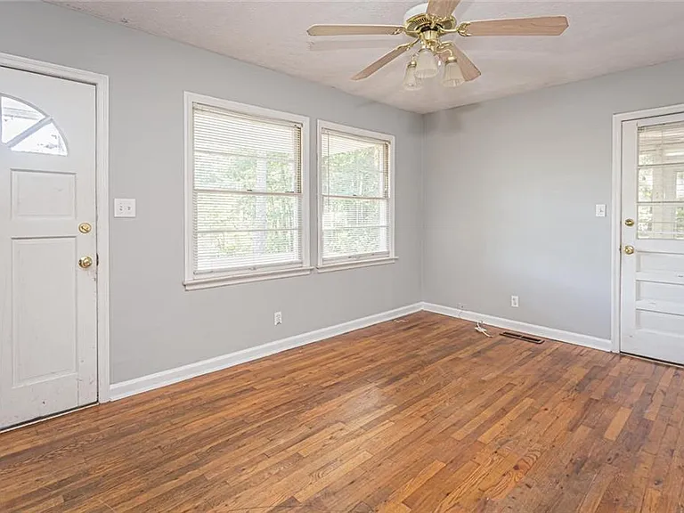 850 Red Barn Rd — Photo 6