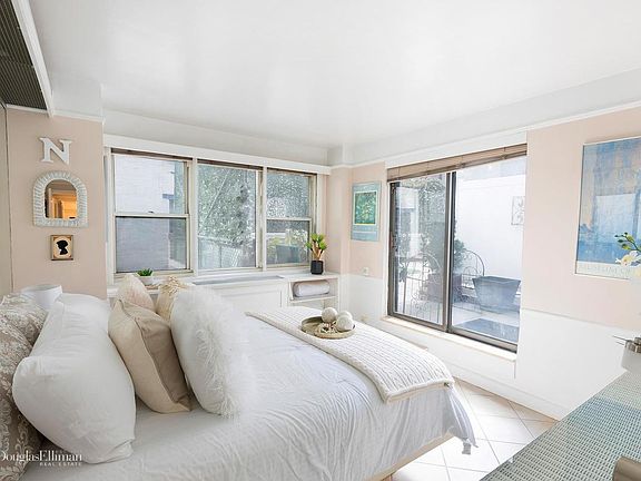 4th image of 1131 3rd Ave #2F
