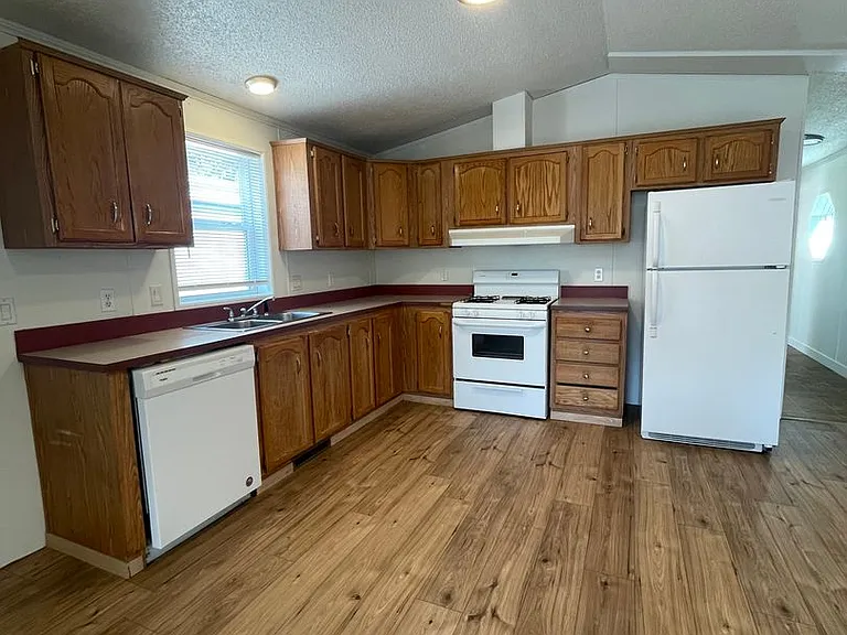 333 N Meldrum St #1 — Photo 5