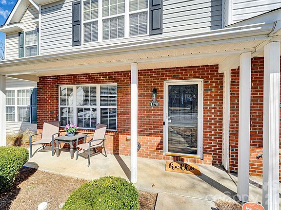 3rd image of 1570 Maypine Commons Way