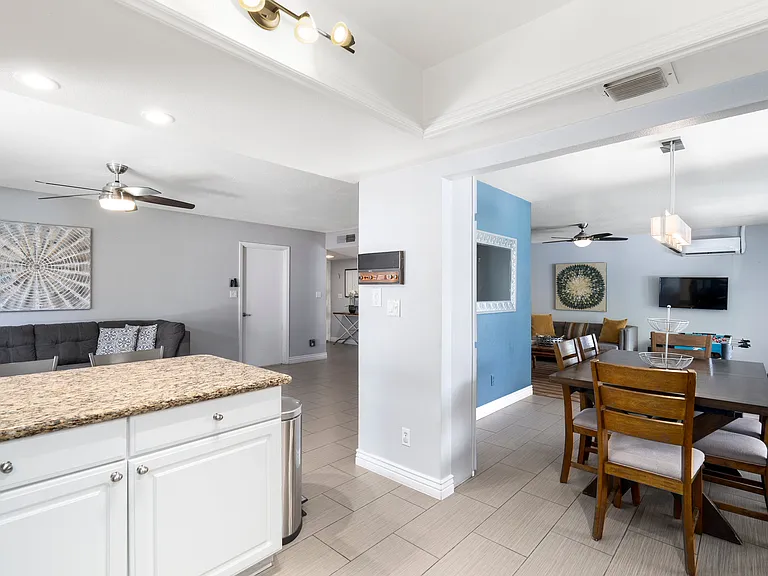 7618 N Via De La Campana — Photo 22