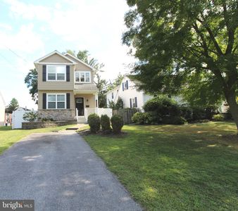 2608 Grand Ave, Holmes, PA, 19043