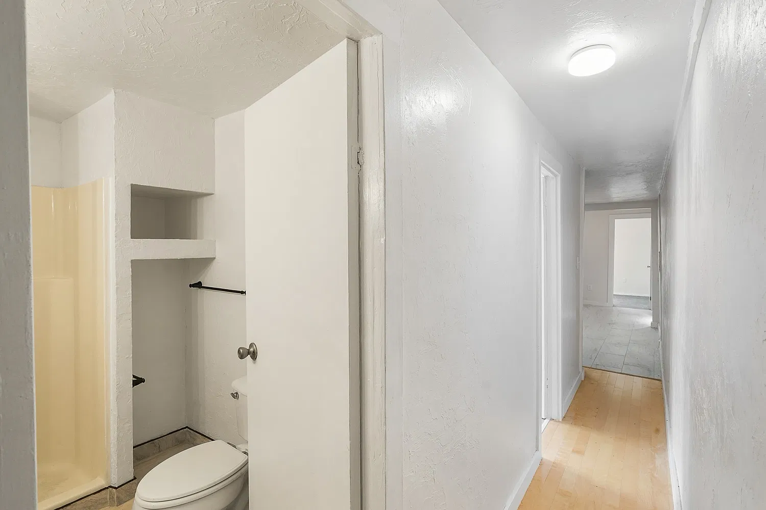 3 bed, 672 sqft, $1,250 — Photo 3