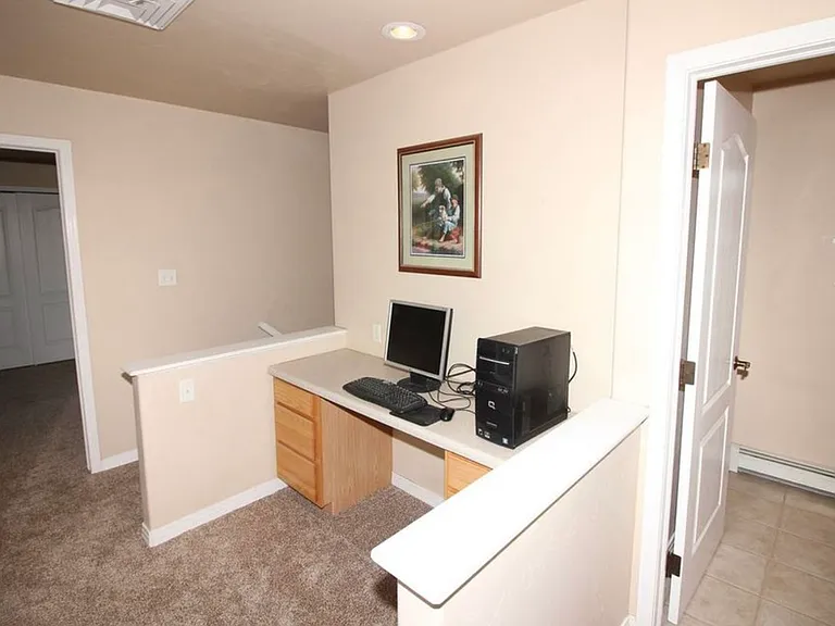 2252 Pine Terrace Ct — Photo 10
