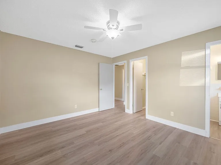 5840 Langston Dr — Photo 15