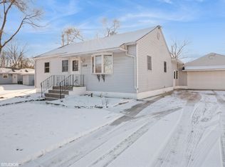 5318 Dexter Dr, Merrillville, IN 46410
