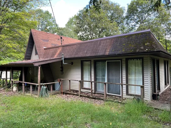 300 Klondike Acres Rd., Middlebourne, WV 26146