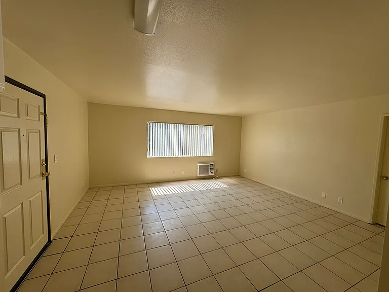 13750 Vanowen St #3 — Photo 13