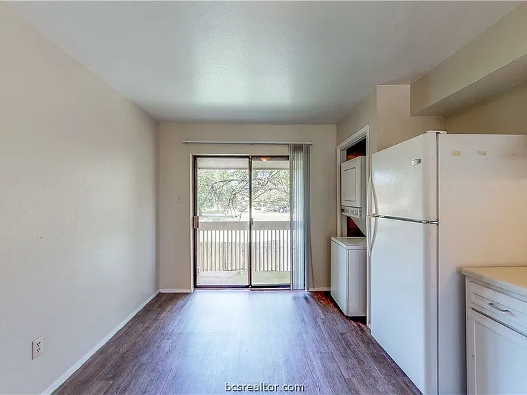 303 Manuel Dr #C — Photo 6