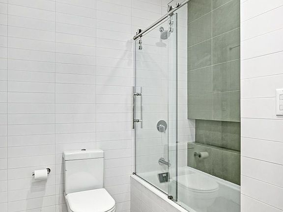 5th image of 42 W 17th St APT 11A