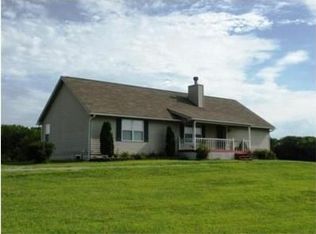 24462 227th St, Leavenworth, KS 66048