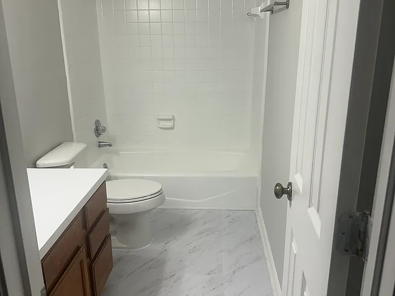 5730 Dockside Dr — Photo 18