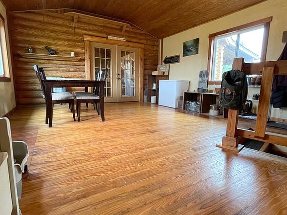 4th image of 1254 Township Road 856