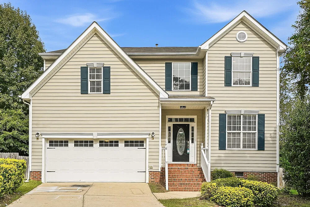 4 bed, 2.5 bath, 2229 sqft, $2,330 — Photo 1