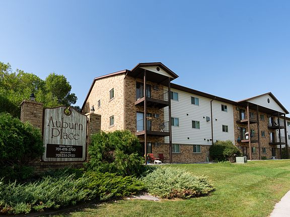 Fargo, ND Auburn Apartments | Exterior