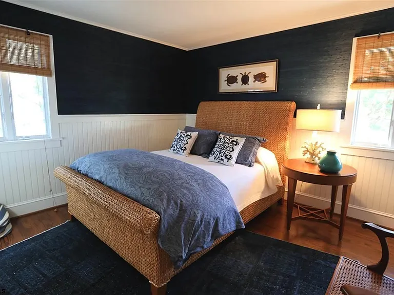 8102 Marshall Ave — Photo 18