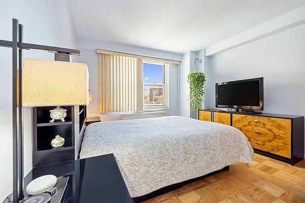 305 East 24th Street #18M in Kips Bay, Manhattan | StreetEasy