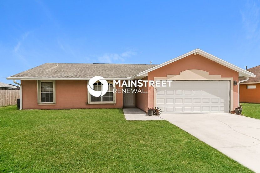 1st image of 2307 SW Kent Cir