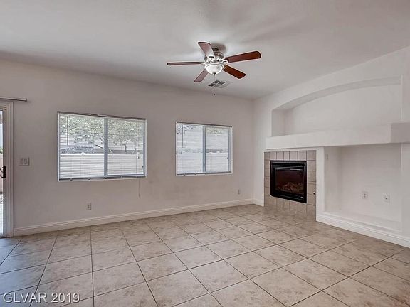 5th image of 1084 Slate Crossing Ln Unit 2