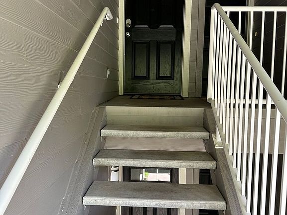 2nd image of 6298 SW Grand Oaks Dr APT D303