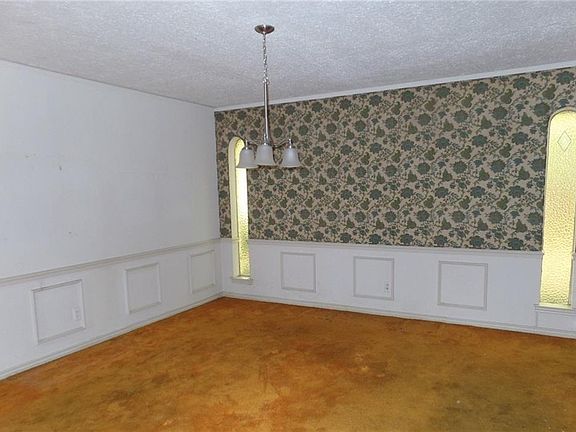 5th image of 7279 Ashington Dr