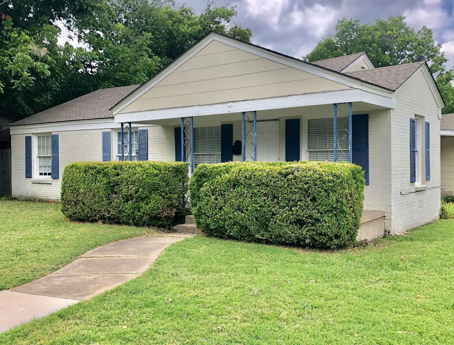5 bed, 1856 sqft, $2,600 — Photo 3