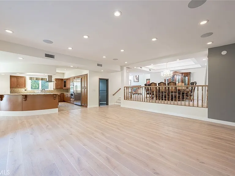 3331 Oakmont View Dr — Photo 10