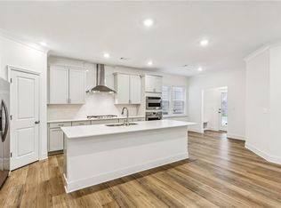 313 Fraley Dr, Woodstock, GA 30188