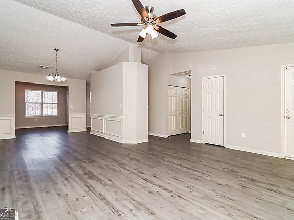 4th image of 3936 Kenner Dr SW